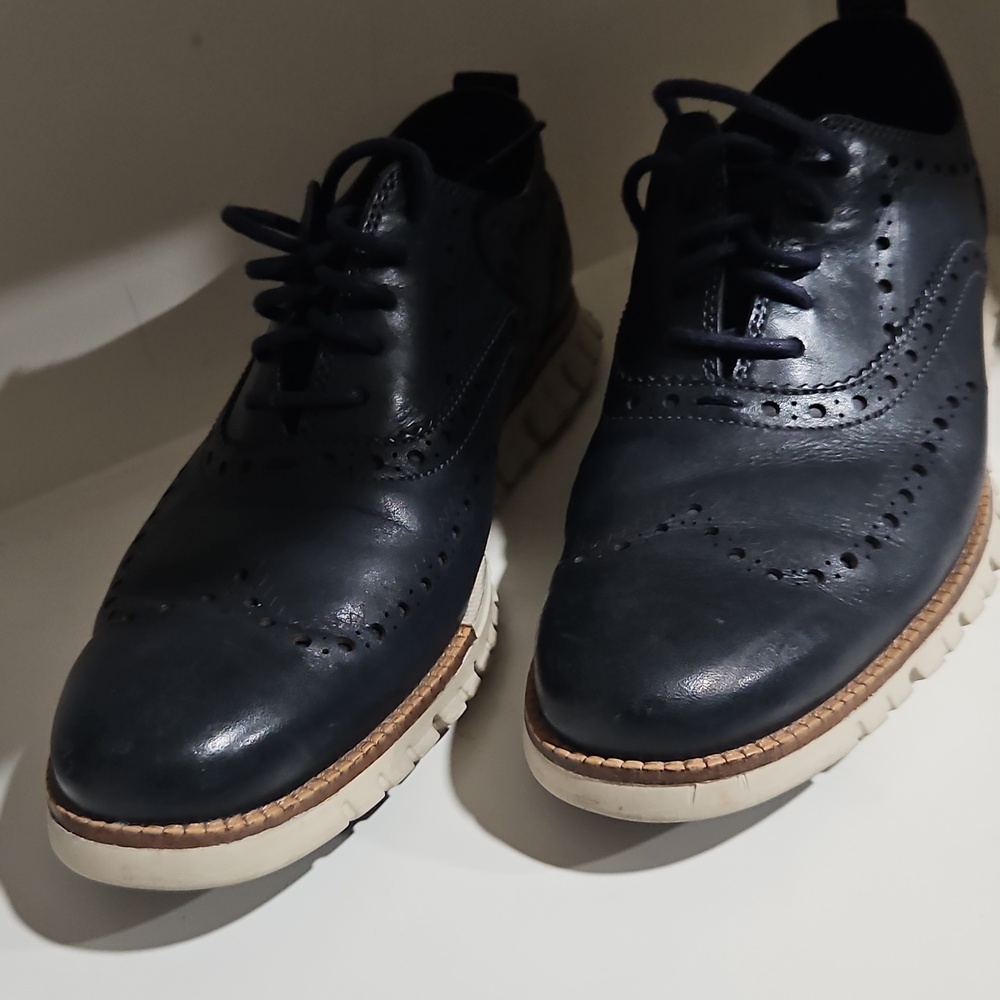 Men's Dark BlueWingtip Leather Sneakers